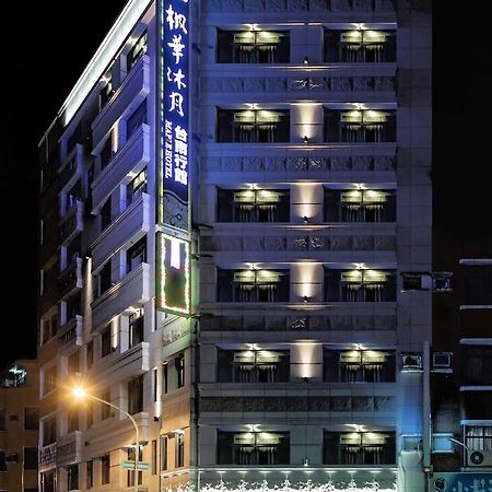 Maple Hotel Tainan Exteriör bild
